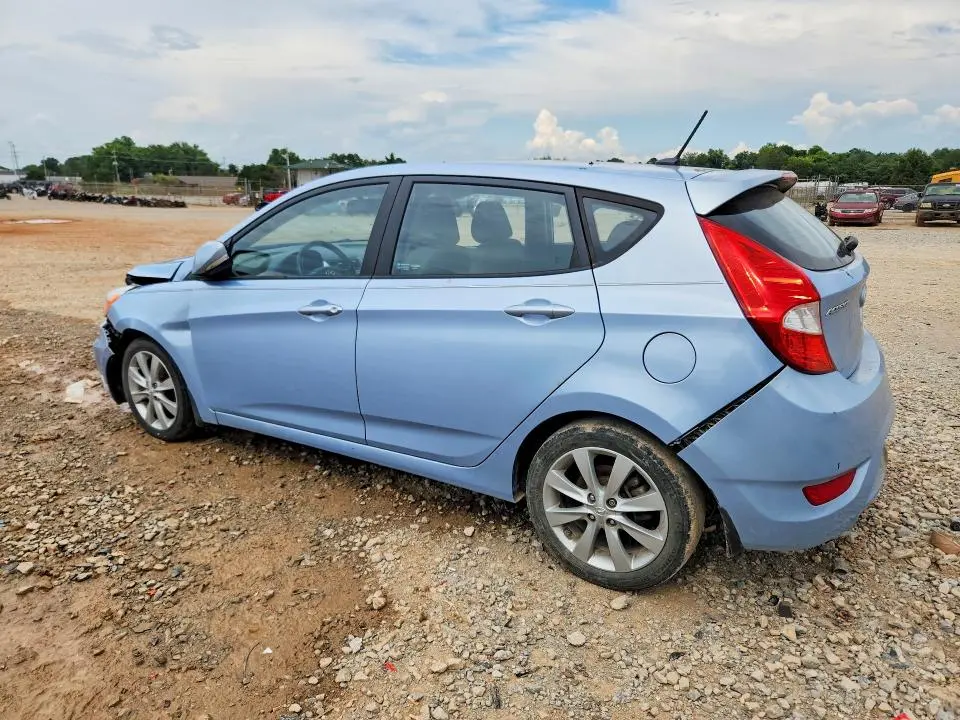 2014 HYUNDAI ACCENT SE  