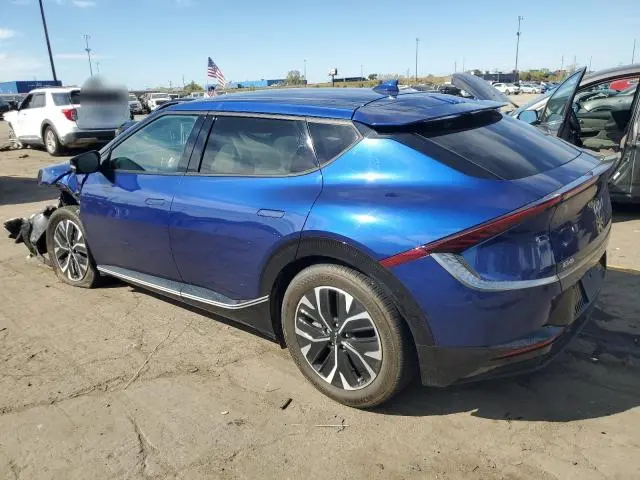 2023 KIA EV6 LIGHT