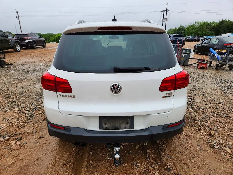 2017 VOLKSWAGEN TIGUAN WOLFSBURG  