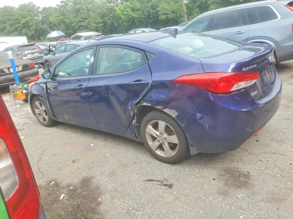 2013 HYUNDAI ELANTRA GLS  