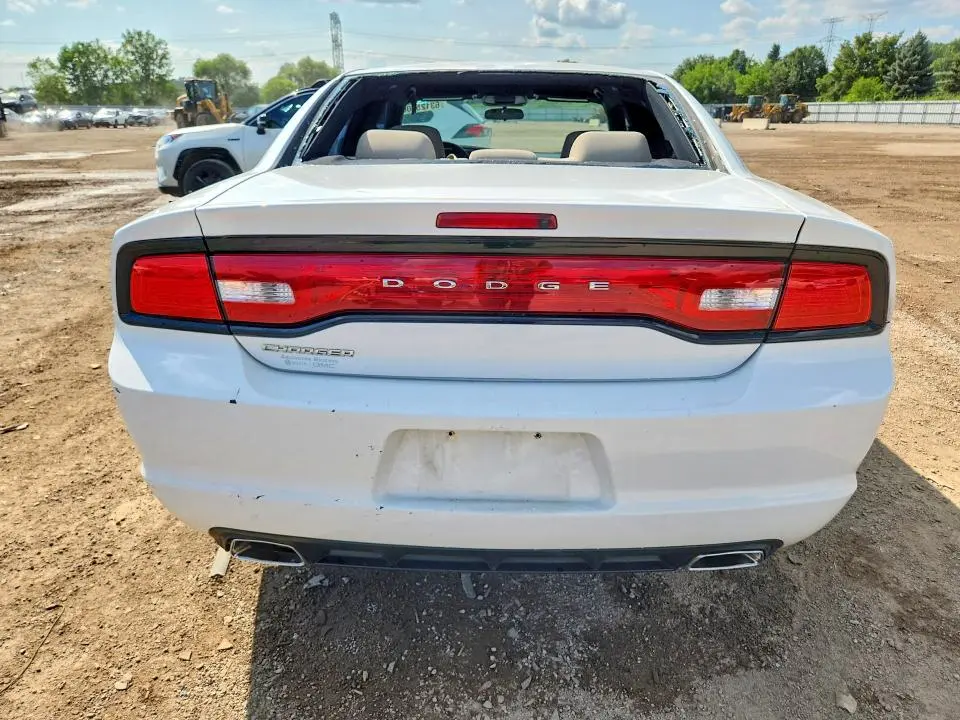 2014 DODGE CHARGER SE  