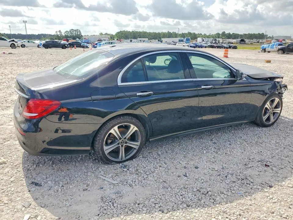 2018 MERCEDES-BENZ E 300  