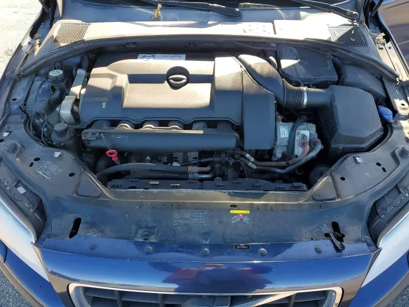 2011 VOLVO XC70 T6  