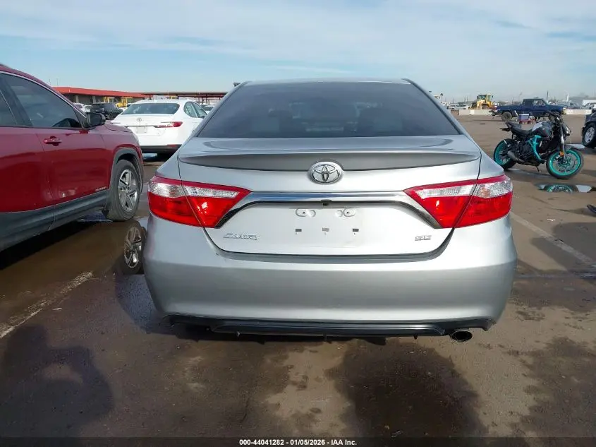 2016 TOYOTA CAMRY SE