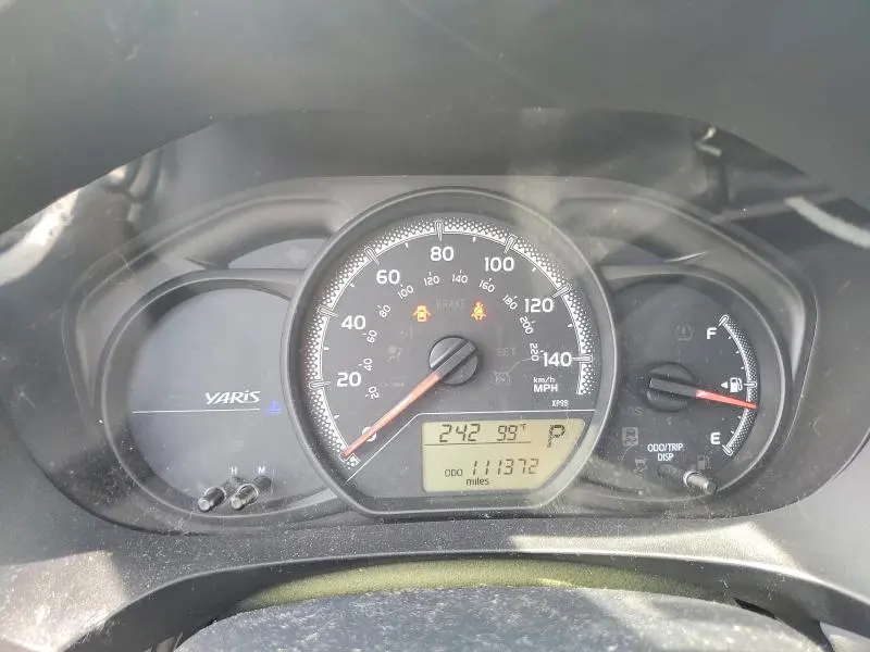 2015 TOYOTA YARIS 5-DOOR L  