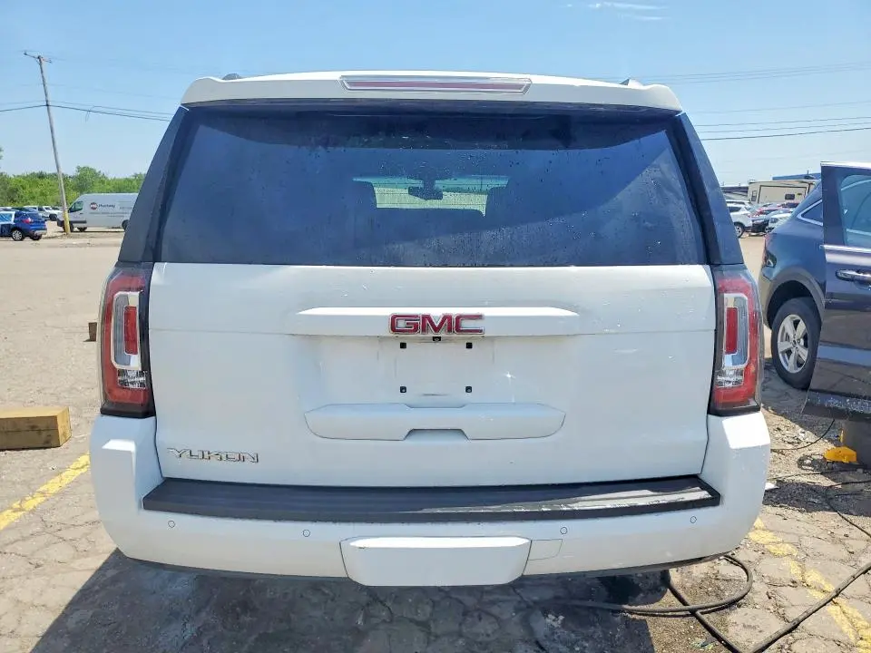 2015 GMC YUKON SLE  