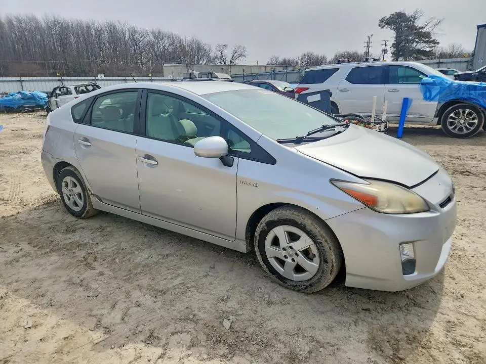 2010 TOYOTA PRIUS II  