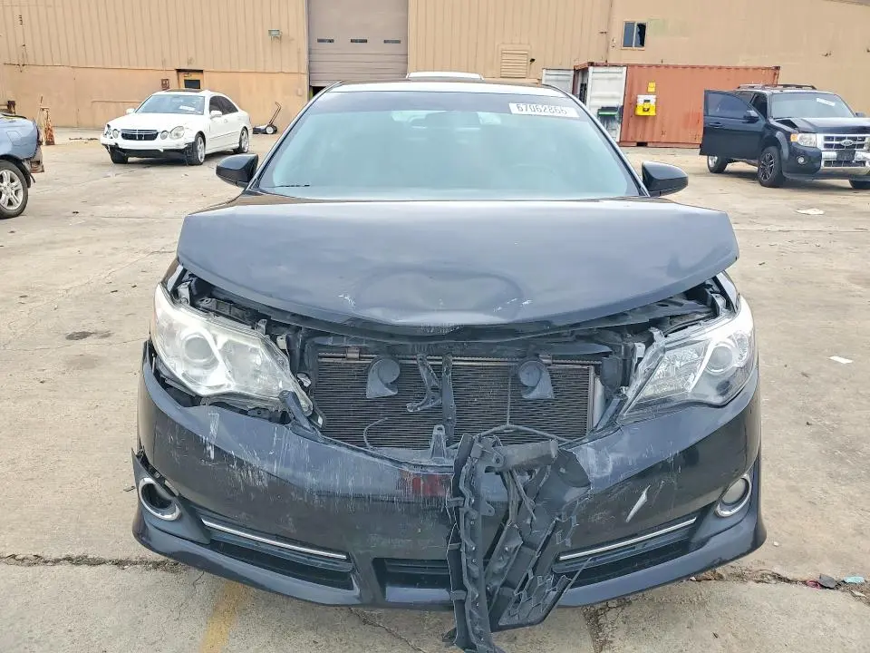 2012 TOYOTA CAMRY SE  
