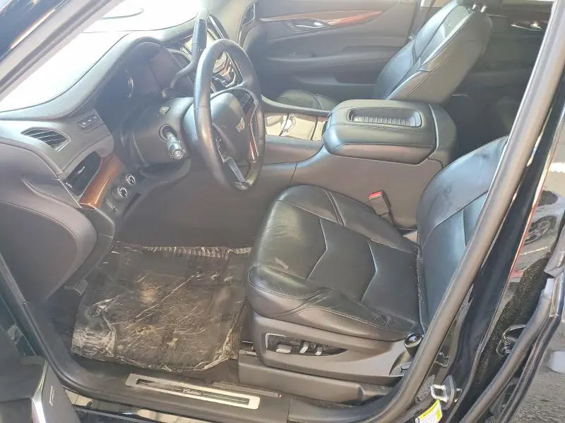 2019 CADILLAC ESCALADE LUXURY  
