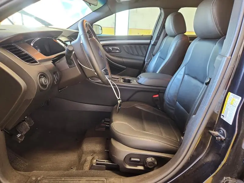 2019 FORD TAURUS SEL  