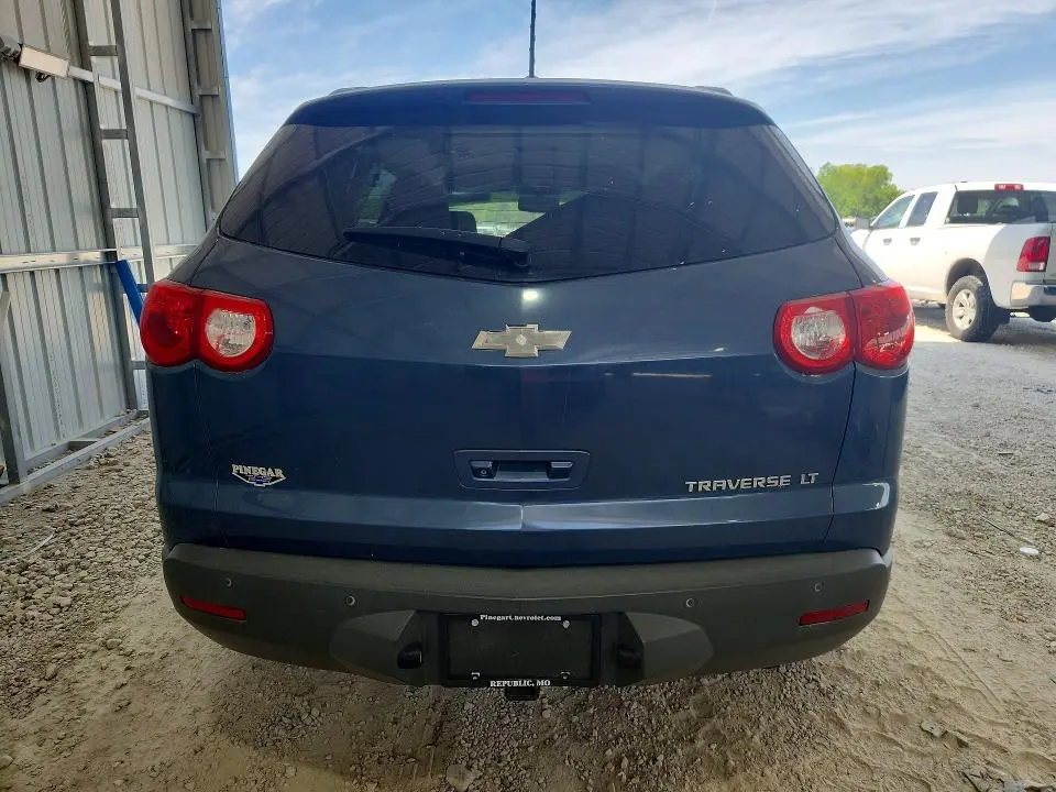2012 CHEVROLET TRAVERSE LT  
