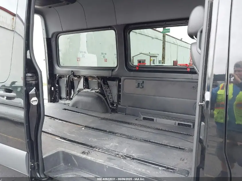 2020 MERCEDES-BENZ SPRINTER 2500 STANDARD ROOF V6
