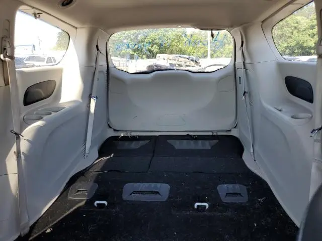 2020 CHRYSLER VOYAGER LXI  