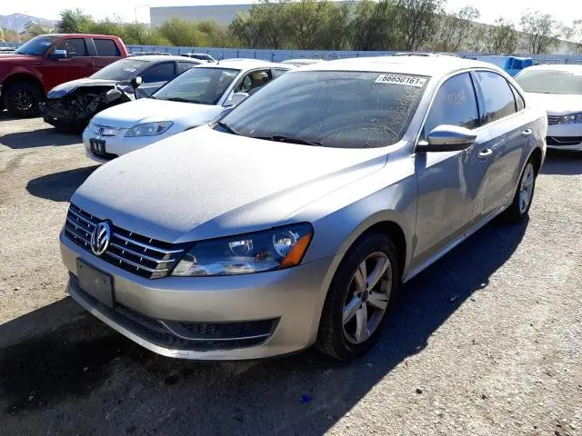 2012 VOLKSWAGEN PASSAT SE