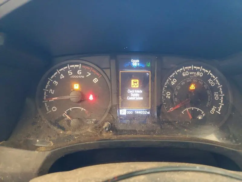 2019 TOYOTA TACOMA SR V6  