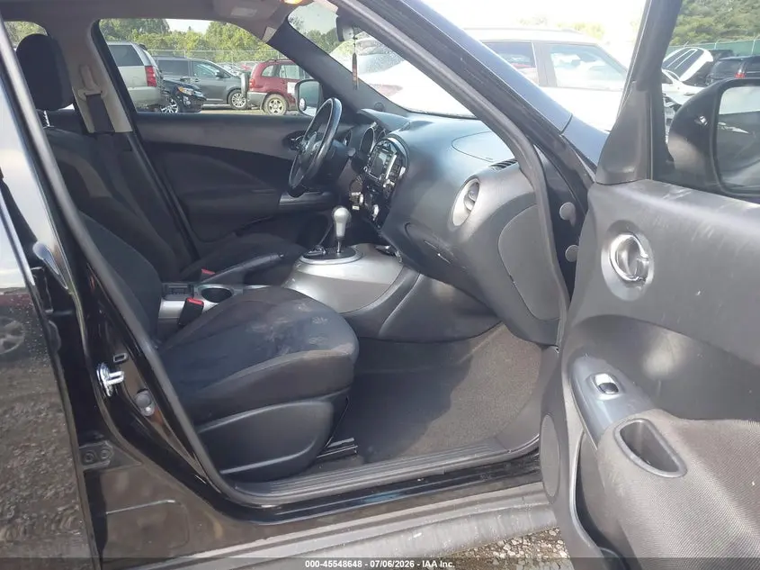 2017 NISSAN JUKE SV