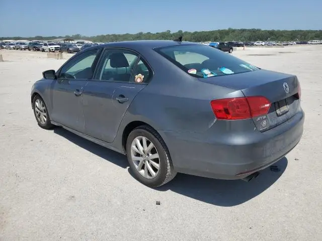 2011 VOLKSWAGEN JETTA SE  