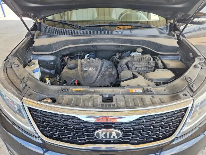2014 KIA SORENTO LX  