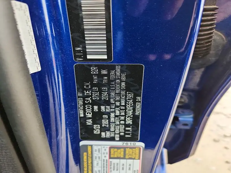 2023 KIA FORTE LXS  