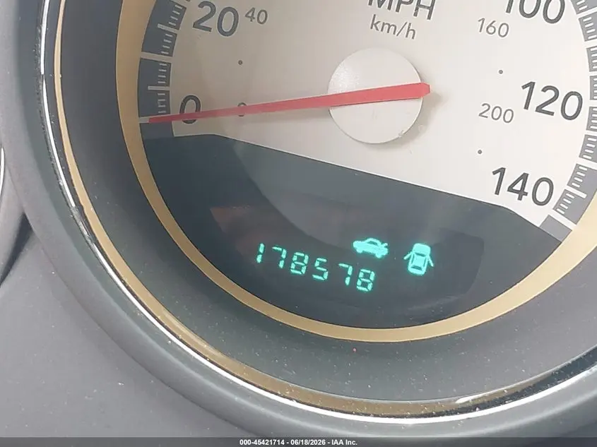 2010 DODGE CHALLENGER SE