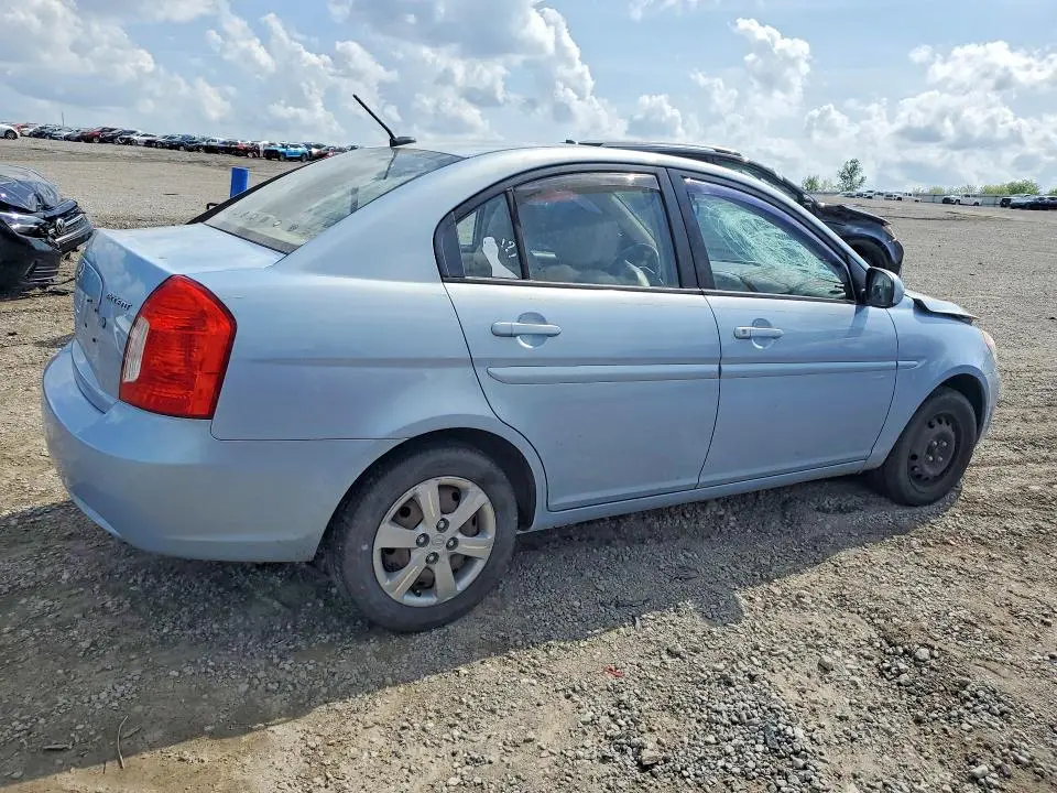 2011 HYUNDAI ACCENT   