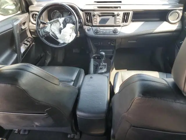 2016 TOYOTA RAV4 SE  
