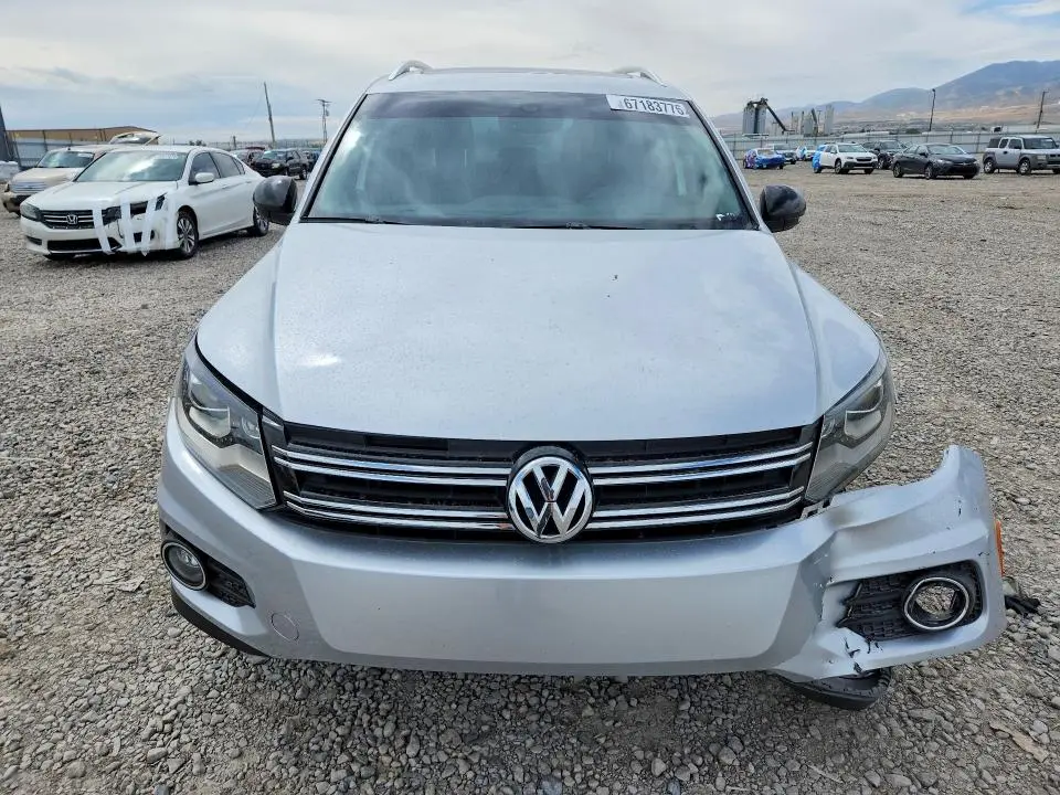 2017 VOLKSWAGEN TIGUAN SPORT  