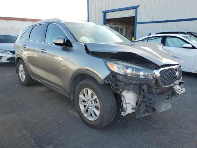 2018 KIA SORENTO LX  