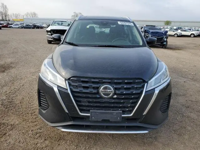 2021 NISSAN KICKS SV  