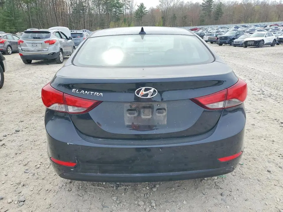 2014 HYUNDAI ELANTRA SE  