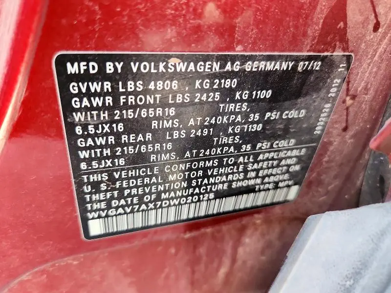 2013 VOLKSWAGEN TIGUAN S  