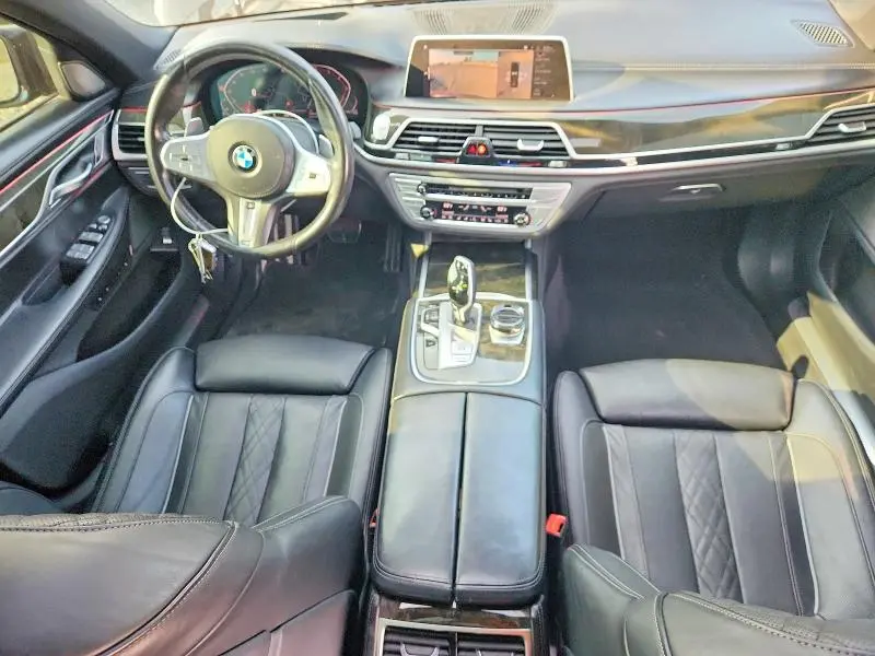 2020 BMW 750 XI  