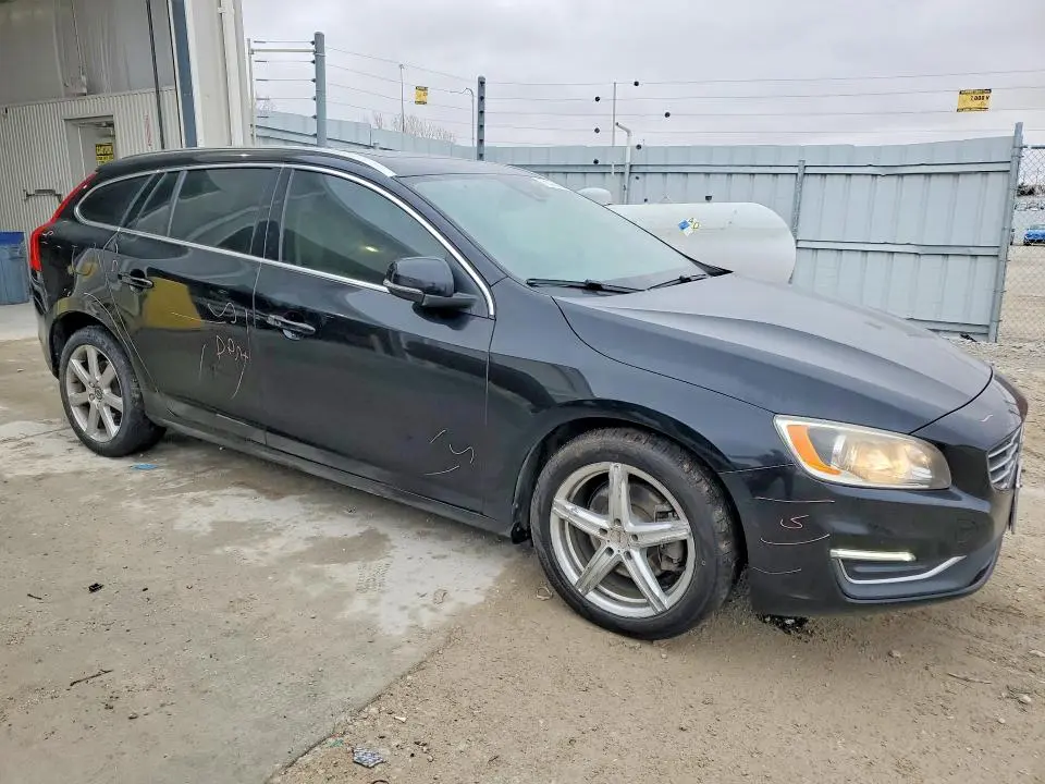 2017 VOLVO V60 T5 PREMIER  
