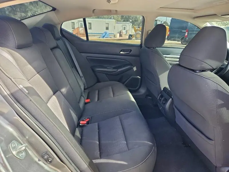 2019 NISSAN ALTIMA SV  