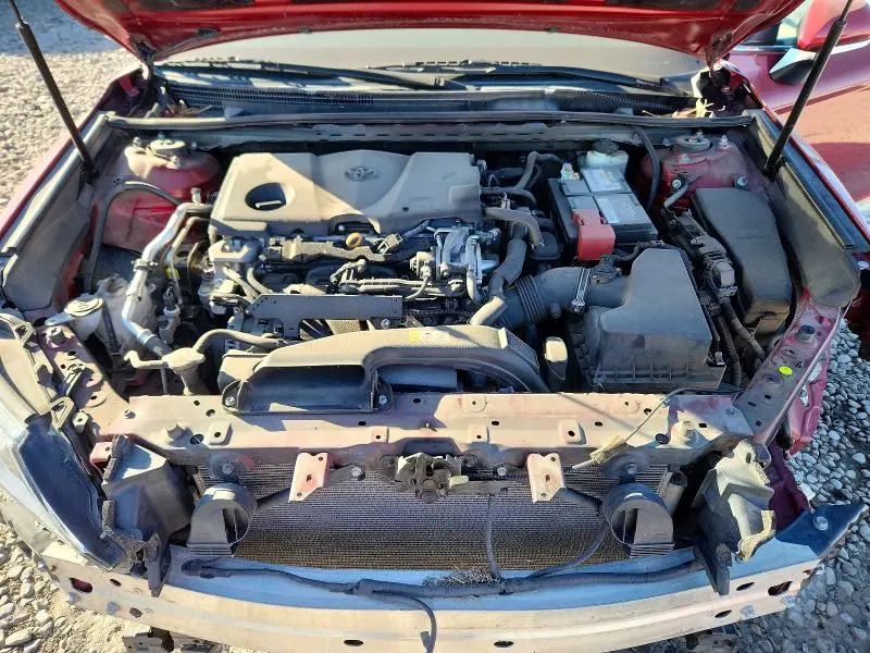 2018 TOYOTA CAMRY SE  