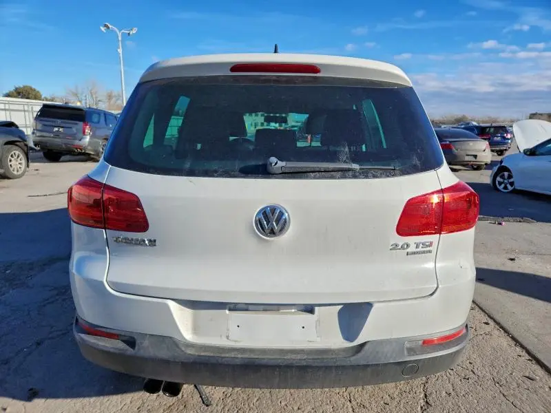 2014 VOLKSWAGEN TIGUAN S  