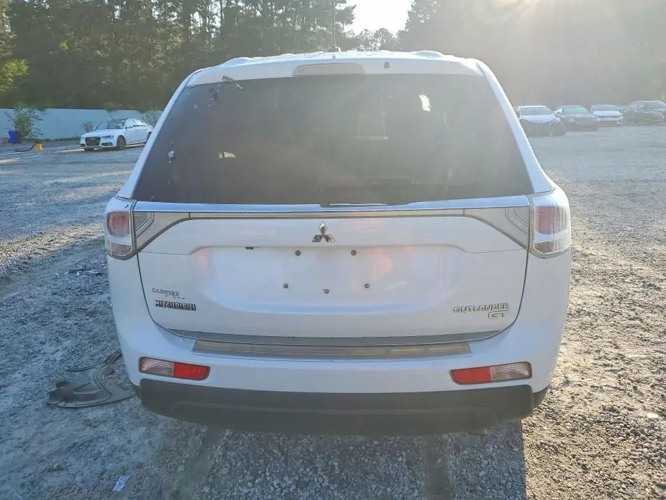 2014 MITSUBISHI OUTLANDER GT  