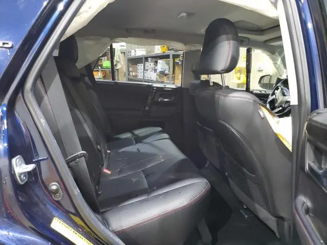 2023 TOYOTA 4RUNNER SE  