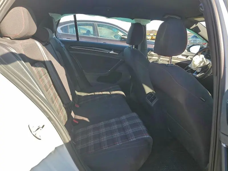 2017 VOLKSWAGEN GTI S/SE  