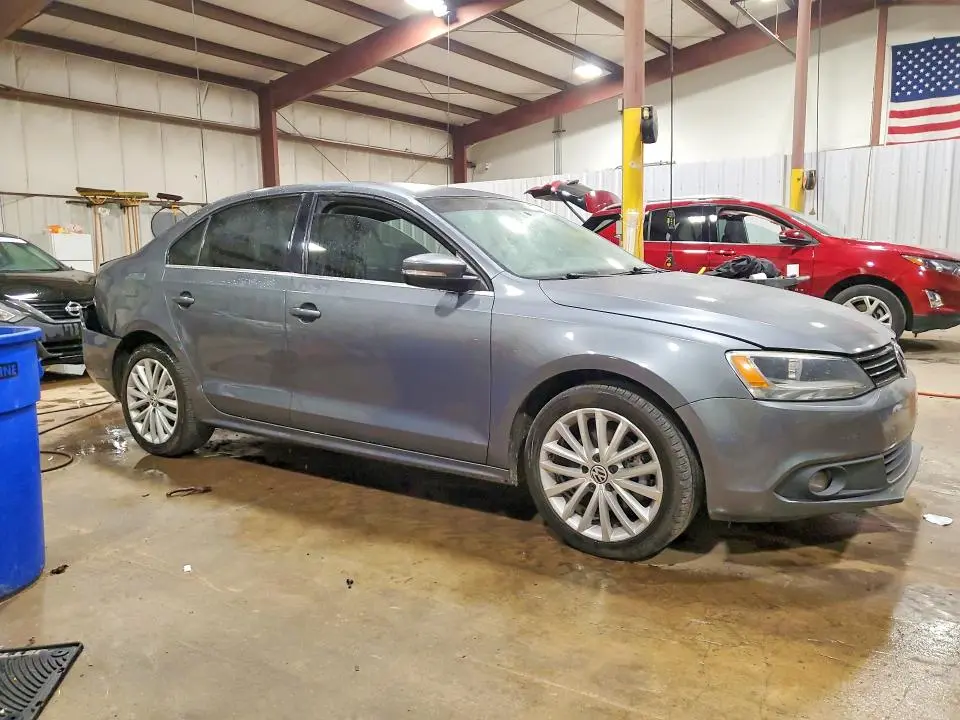 2014 VOLKSWAGEN JETTA SEL  