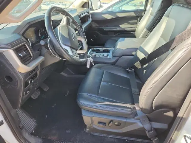 2024 FORD EXPEDITION XLT  