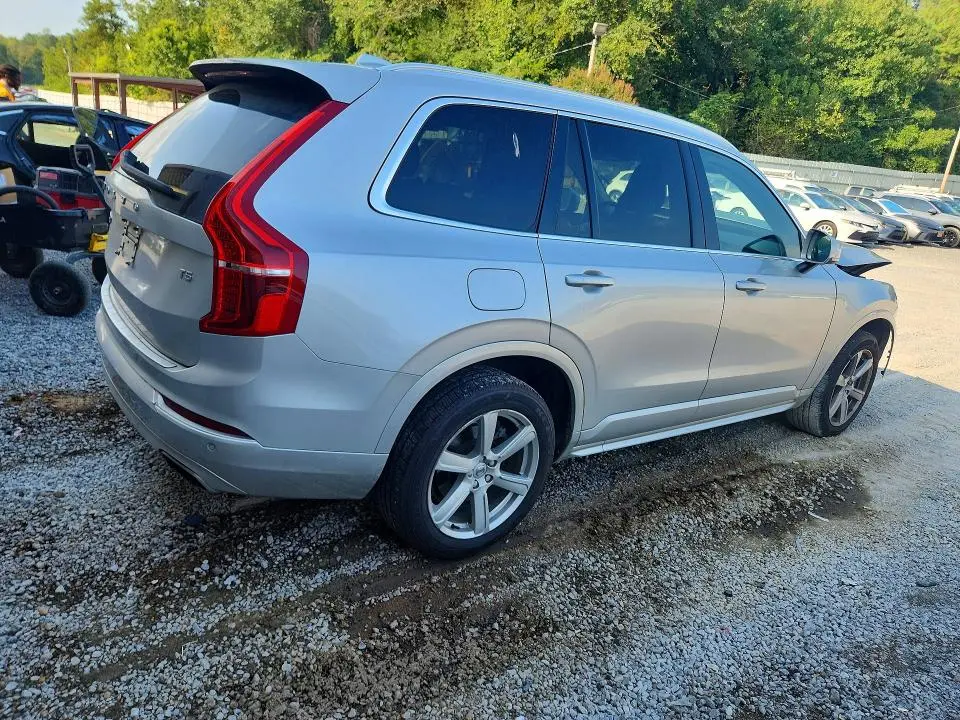 2021 VOLVO XC90 T5 MOMENTUM  