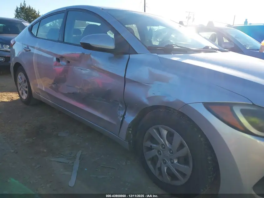 2018 HYUNDAI ELANTRA SE