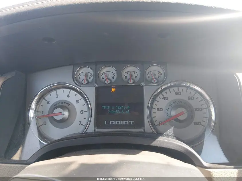 2010 FORD F-150 LARIAT