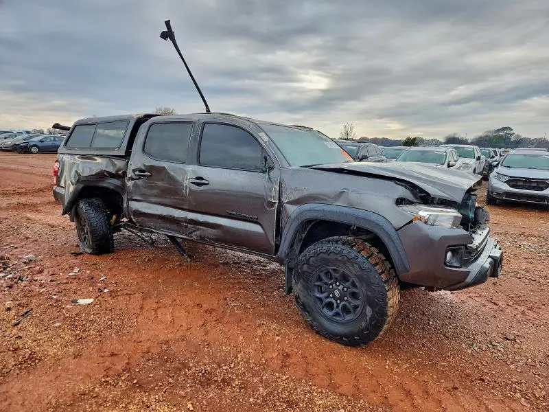 2017 TOYOTA TACOMA DOUBLE CAB  