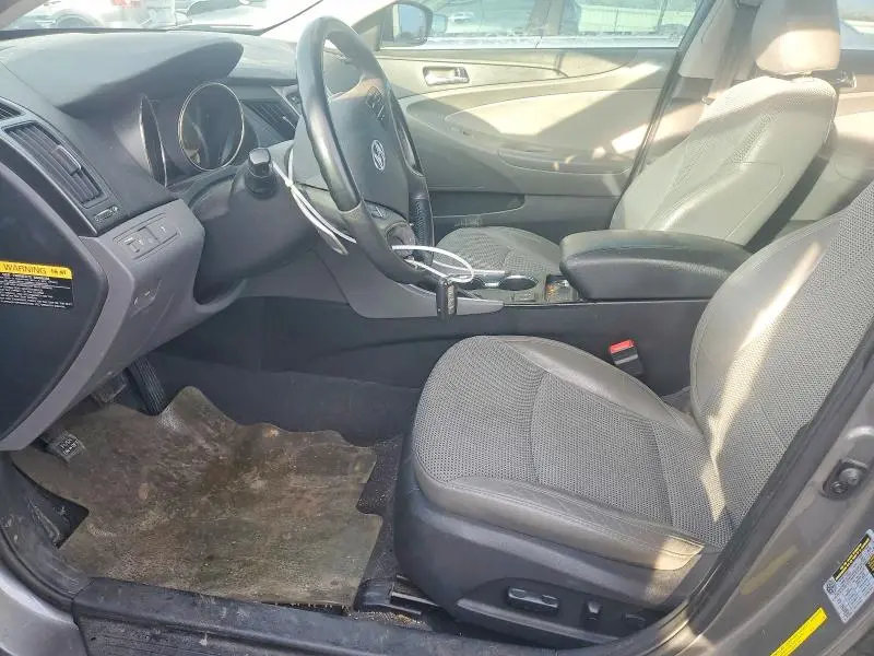 2013 HYUNDAI SONATA SE  