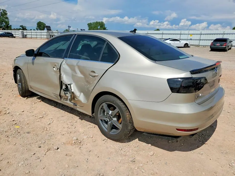 2015 VOLKSWAGEN JETTA SE  