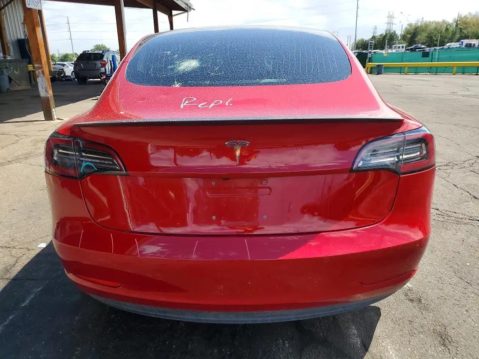 2018 TESLA MODEL 3   