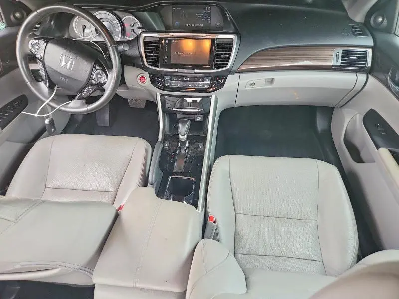 2017 HONDA ACCORD TOURING  