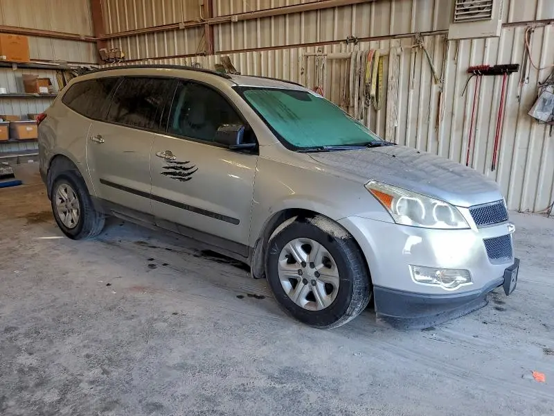 2011 CHEVROLET TRAVERSE LS  